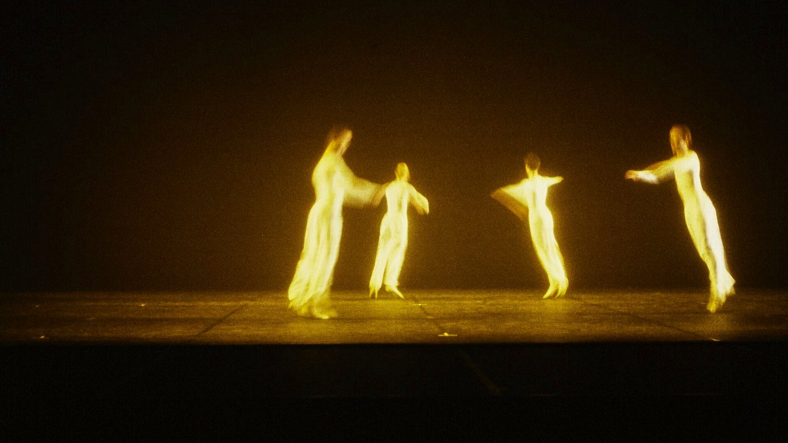 Golden silhouettes in long exposure