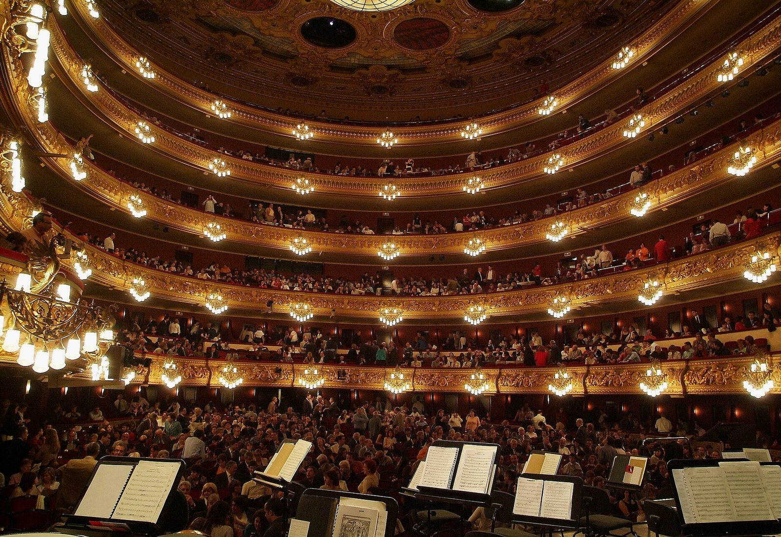 The tiered auditorium of the Gran Teatre del Liceu